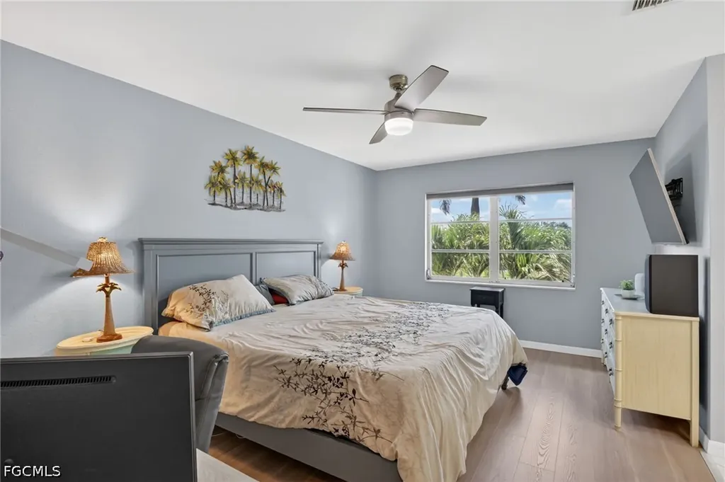 1022 SE 46th Street Cape Coral FL 33904