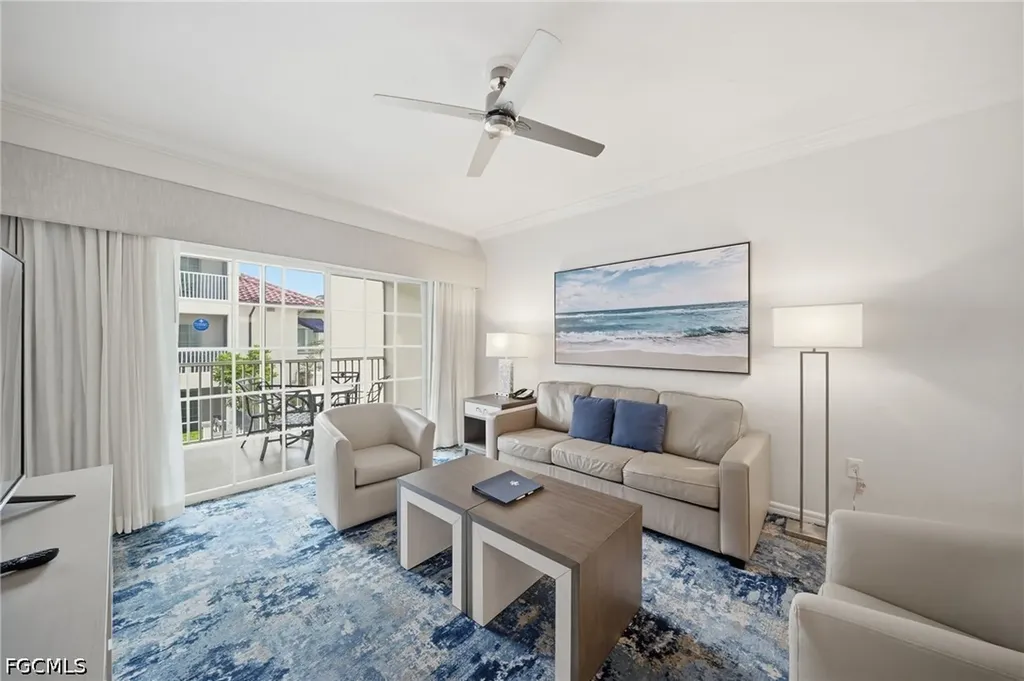 221 9th Street S Naples FL 34102