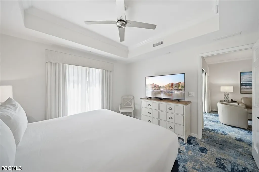 221 9th Street S Naples FL 34102