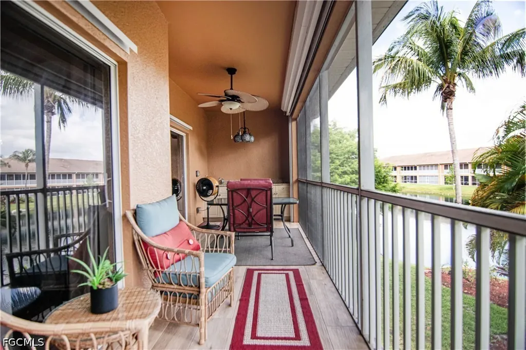 1076 Winding Pines Circle Cape Coral FL 33909