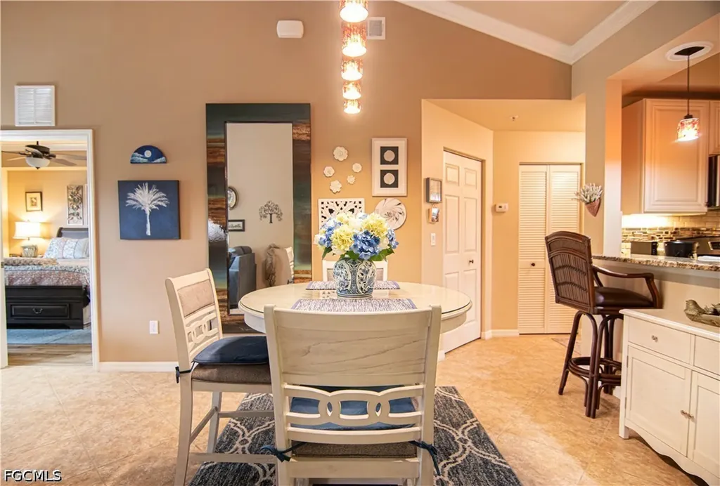 1076 Winding Pines Circle Cape Coral FL 33909
