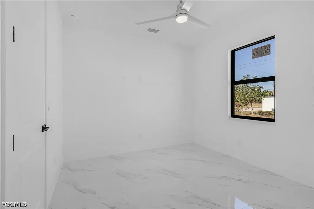 1817 Kismet Parkway W Cape Coral FL 33993