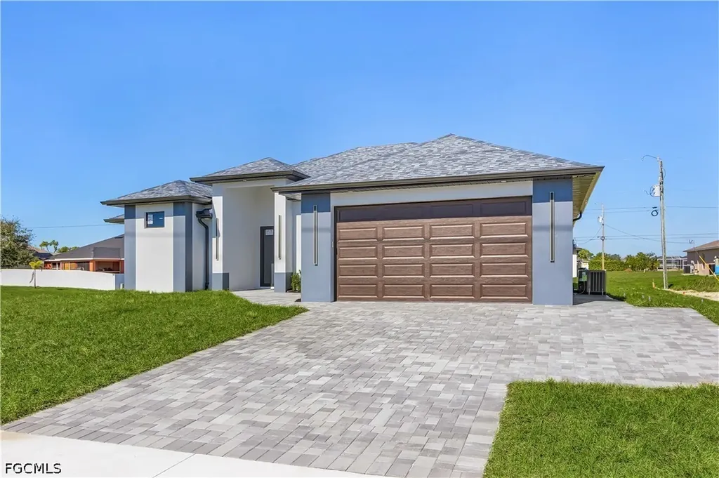 1817 Kismet Parkway W Cape Coral FL 33993