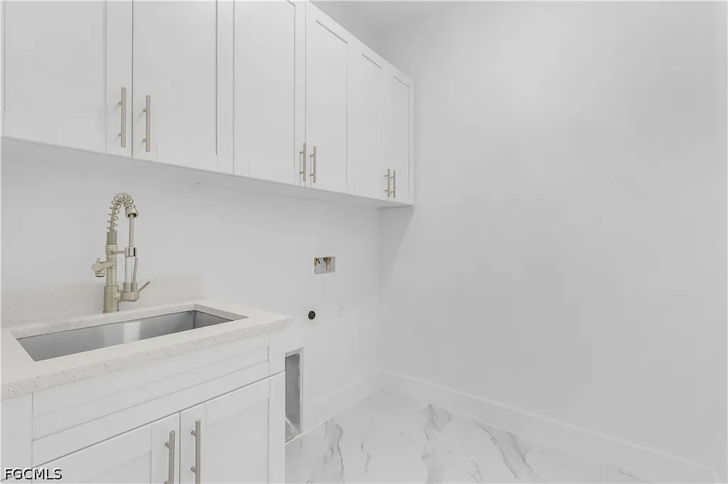 1817 Kismet Parkway W Cape Coral FL 33993