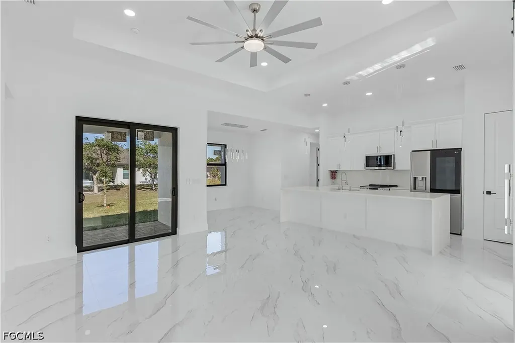 1817 Kismet Parkway W Cape Coral FL 33993