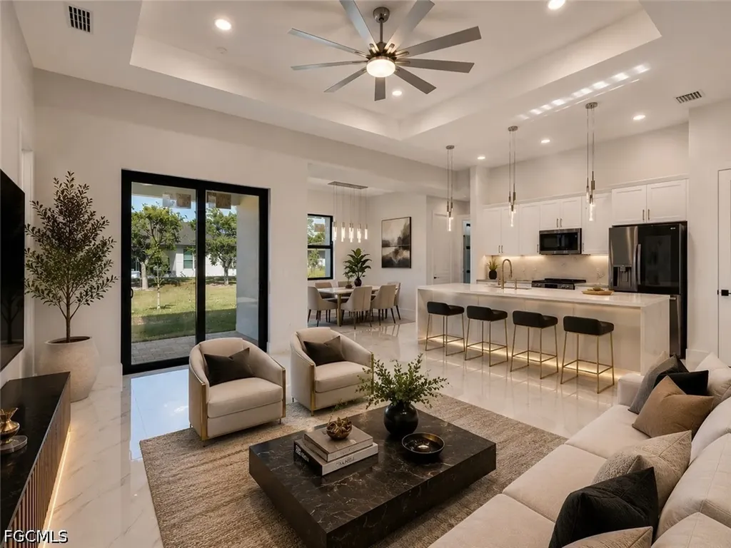 1817 Kismet Parkway W Cape Coral FL 33993