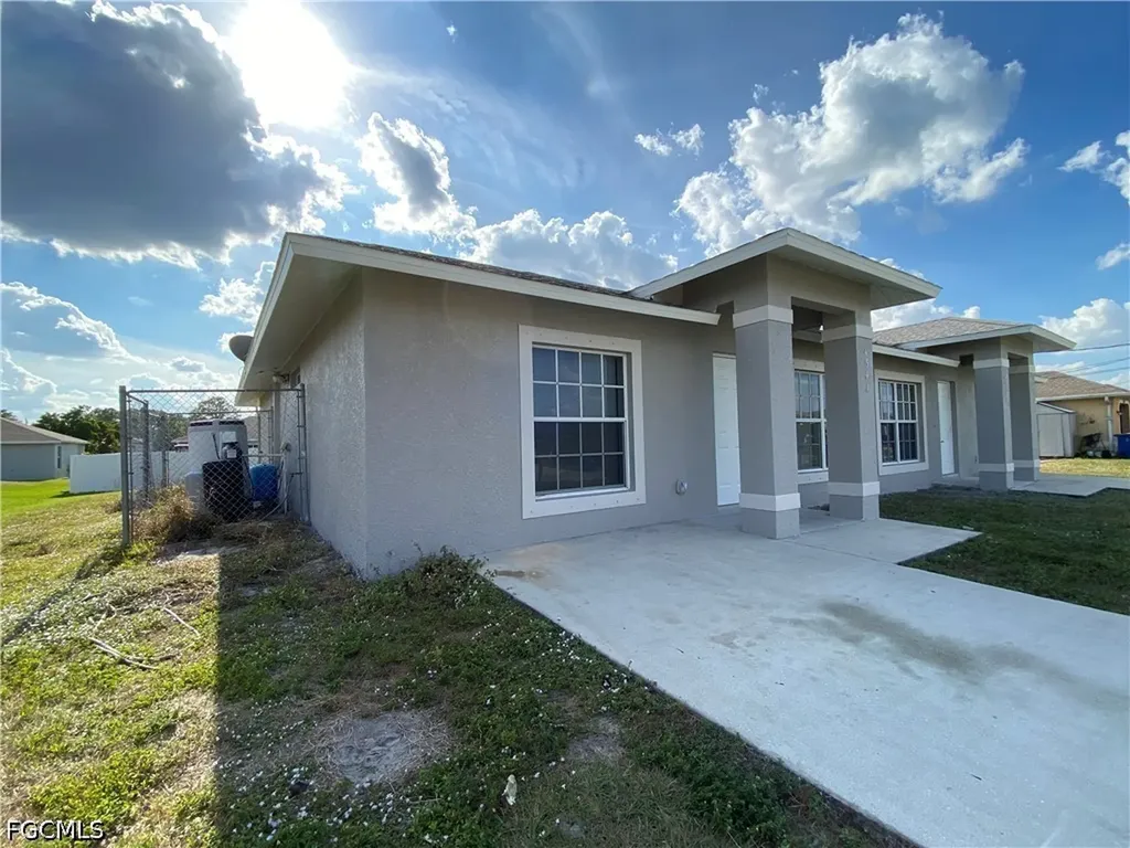 4541 20th Street SW Lehigh Acres FL 33973