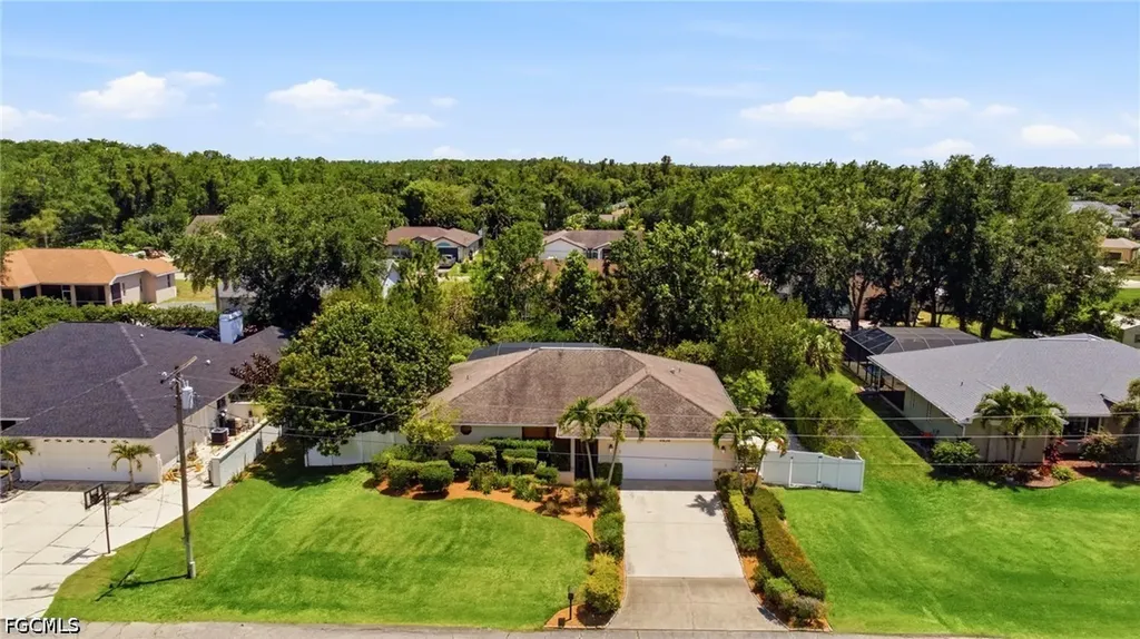 6856 Fairview Street Fort Myers FL 33966
