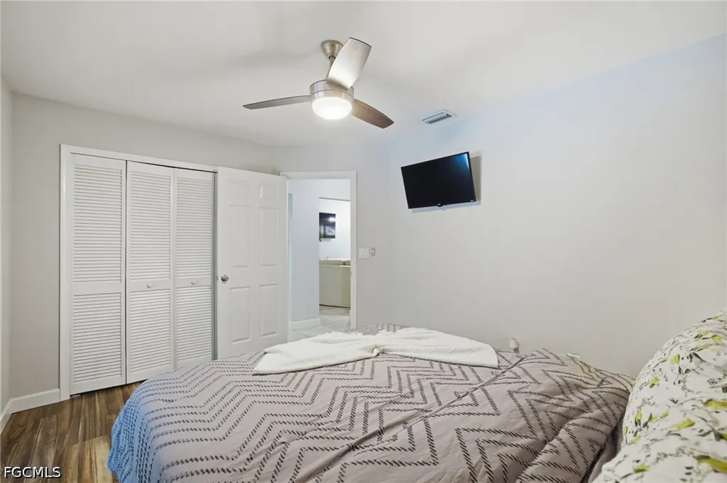6856 Fairview Street Fort Myers FL 33966