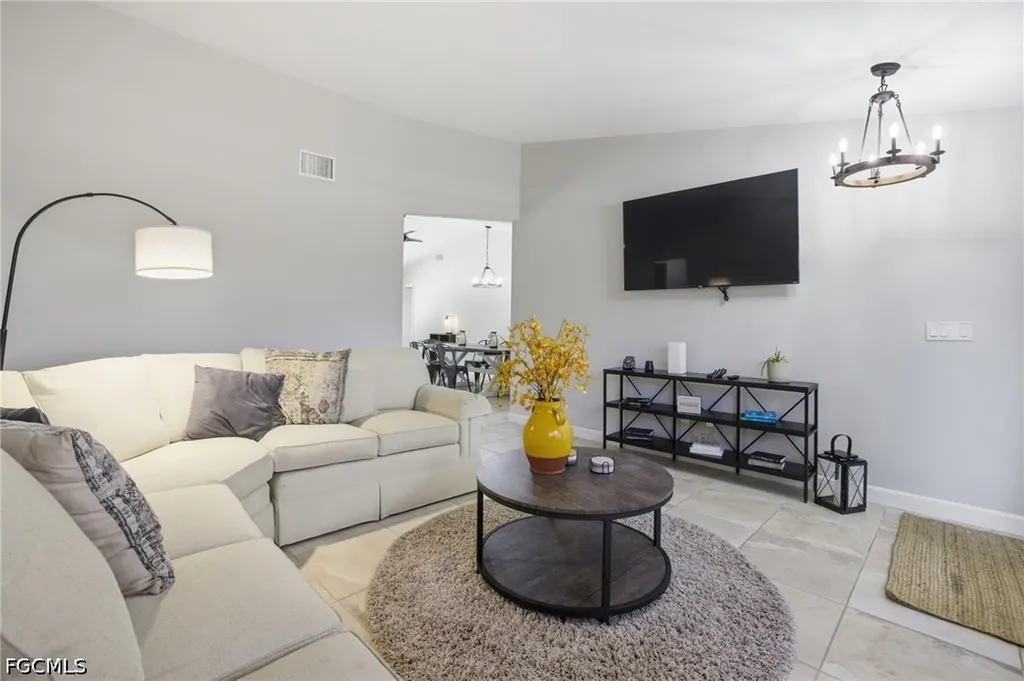 6856 Fairview Street Fort Myers FL 33966