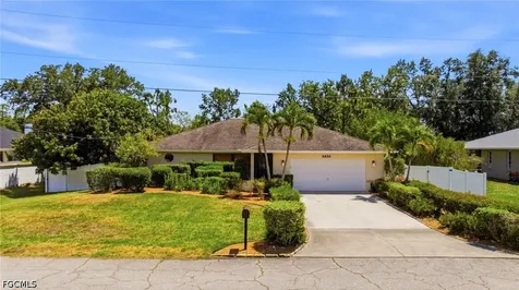 6856 Fairview Street Fort Myers FL 33966