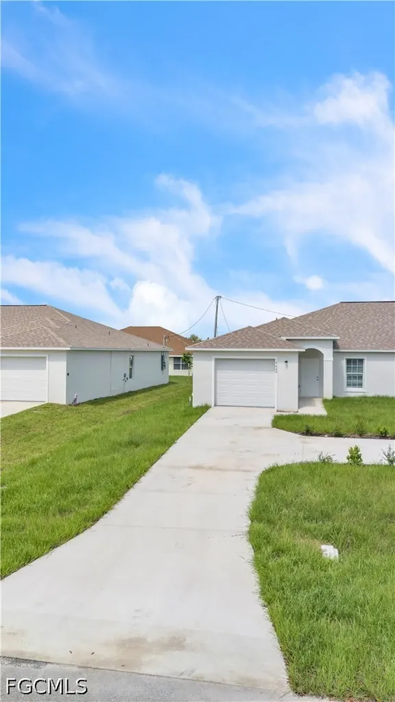 4620 SW 8th Court Cape Coral FL 33914
