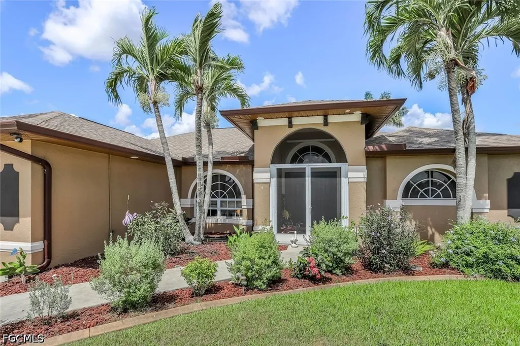 920 NW 3rd Avenue Cape Coral FL 33993
