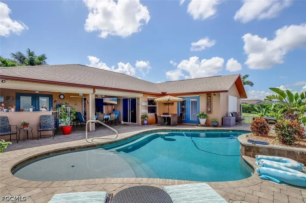 920 NW 3rd Avenue Cape Coral FL 33993