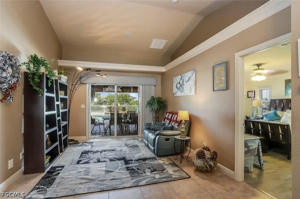 920 NW 3rd Avenue Cape Coral FL 33993