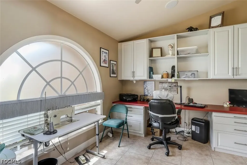 920 NW 3rd Avenue Cape Coral FL 33993