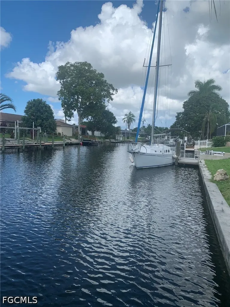 2214 SE 14th Terrace Cape Coral FL 33990