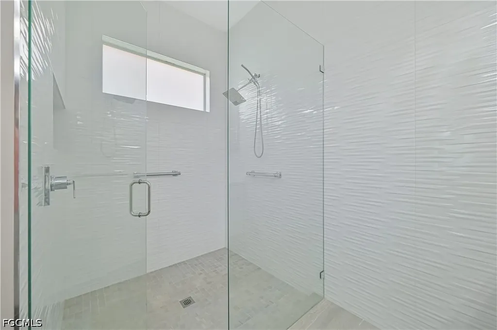 693 105th Avenue N Naples FL 34108