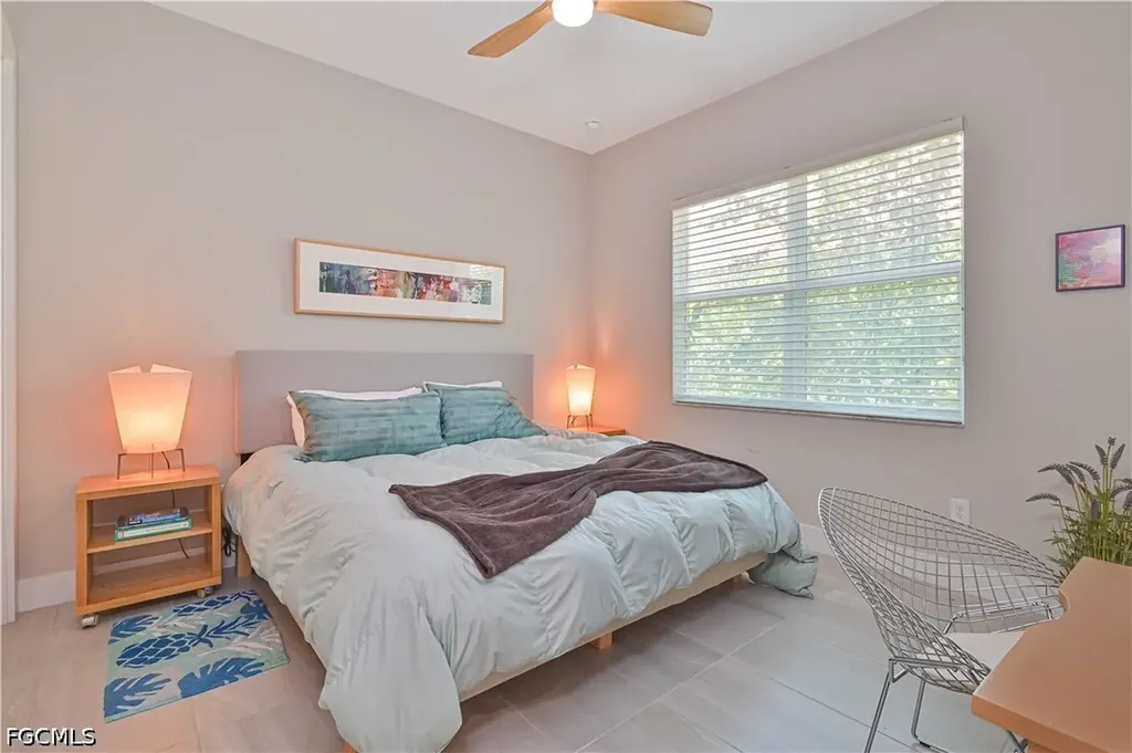 693 105th Avenue N Naples FL 34108