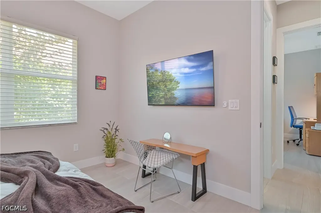 693 105th Avenue N Naples FL 34108
