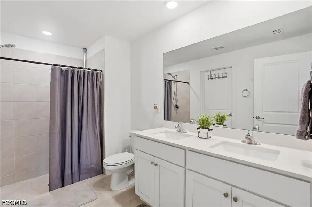 184 Peerless Street Lehigh Acres FL 33974