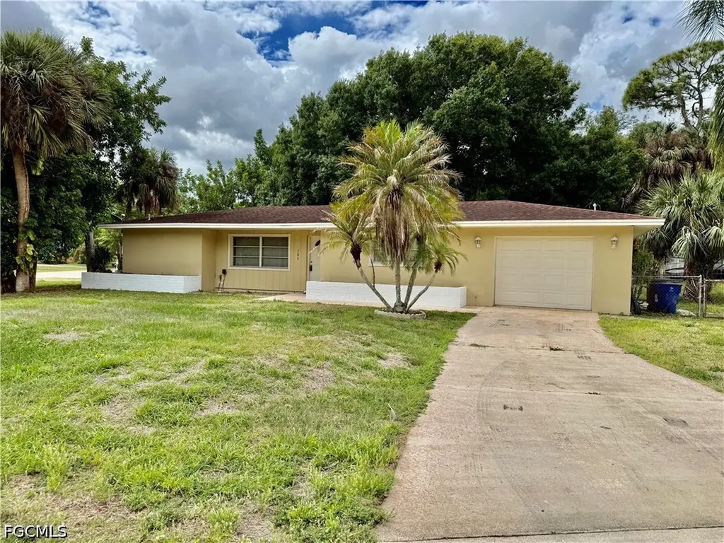 706 E 3rd Street Lehigh Acres FL 33936