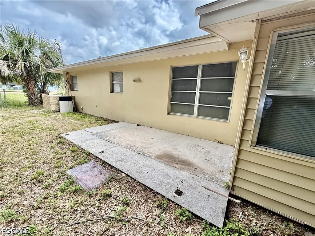 706 E 3rd Street Lehigh Acres FL 33936