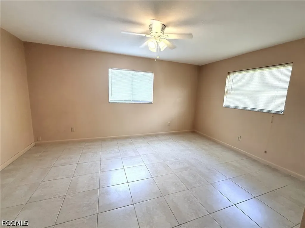3814 SE 3rd Place Cape Coral FL 33904