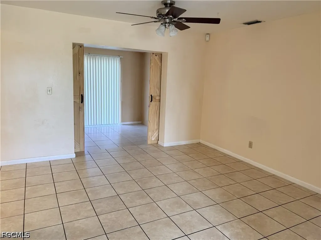 3814 SE 3rd Place Cape Coral FL 33904