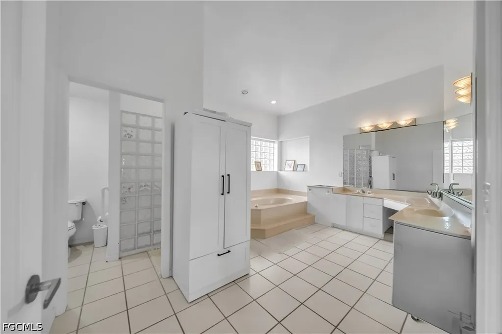 16971 Timberlakes Drive Fort Myers FL 33908