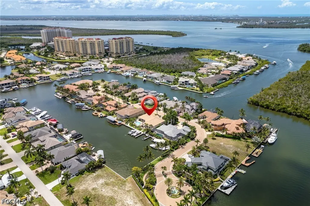1523 Hermitage Lane Cape Coral FL 33914