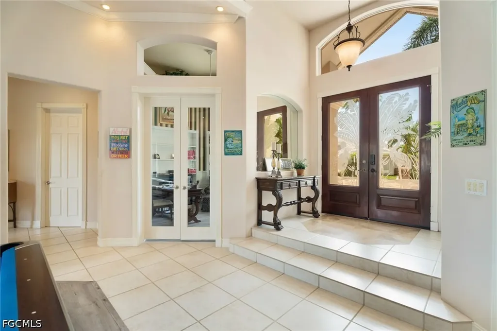 1523 Hermitage Lane Cape Coral FL 33914