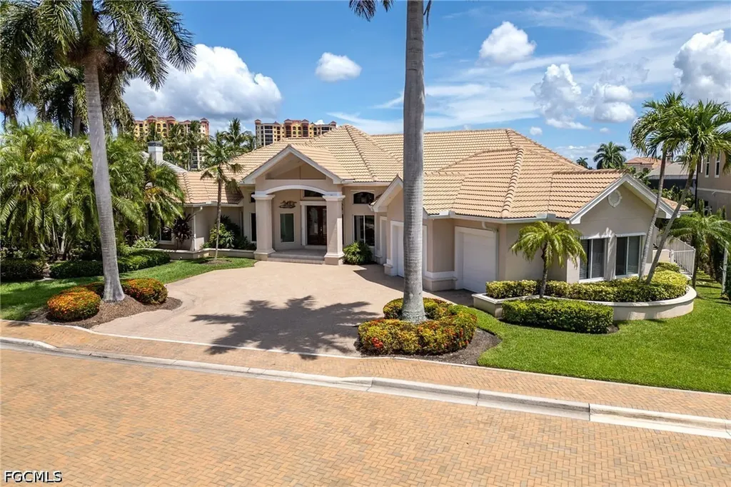 1523 Hermitage Lane Cape Coral FL 33914