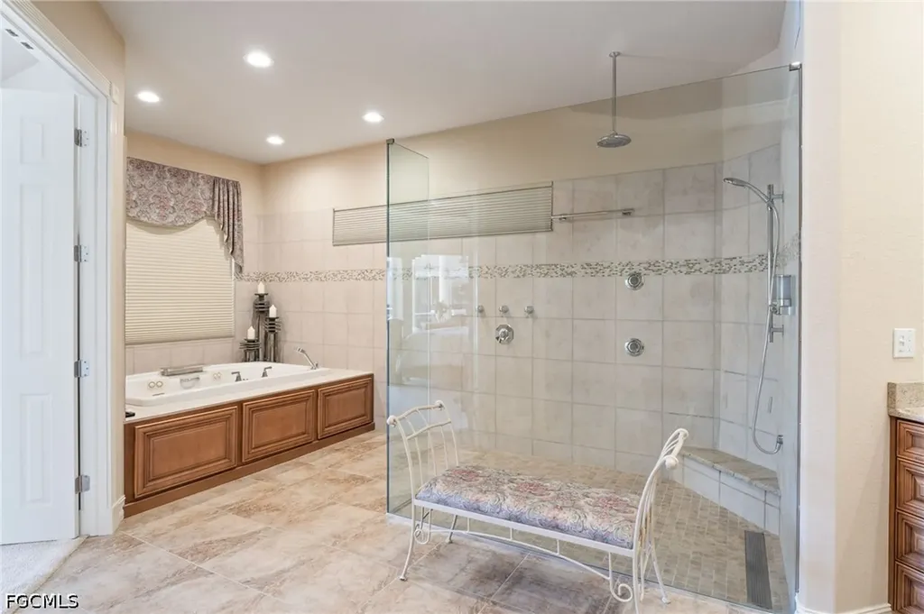 1523 Hermitage Lane Cape Coral FL 33914