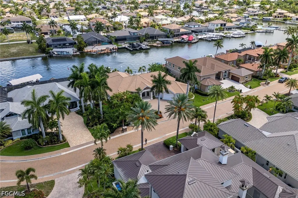1523 Hermitage Lane Cape Coral FL 33914