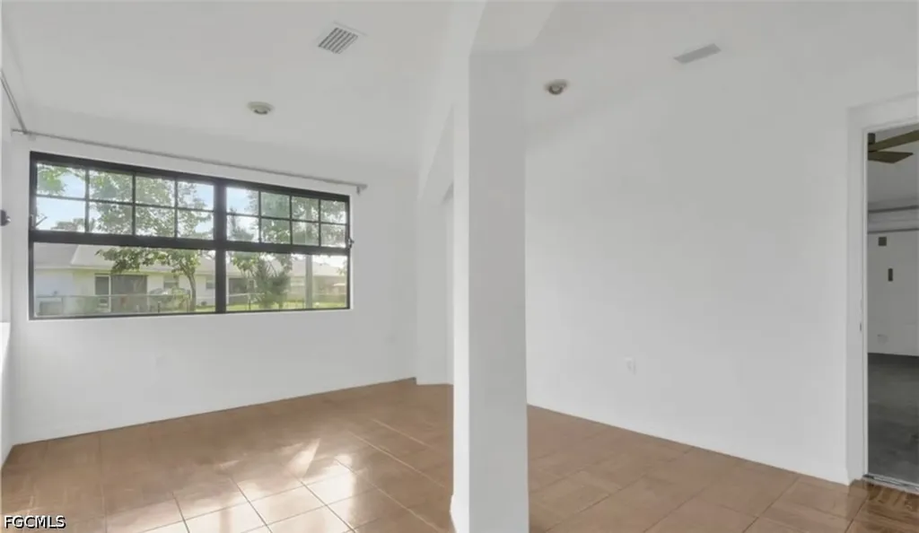 4317 SE 16th Place Cape Coral FL 33904