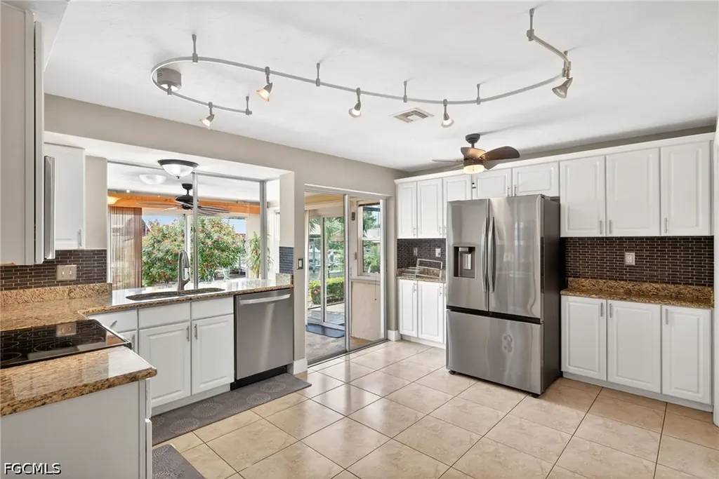 4419 N Pacific Circle North Fort Myers FL 33903