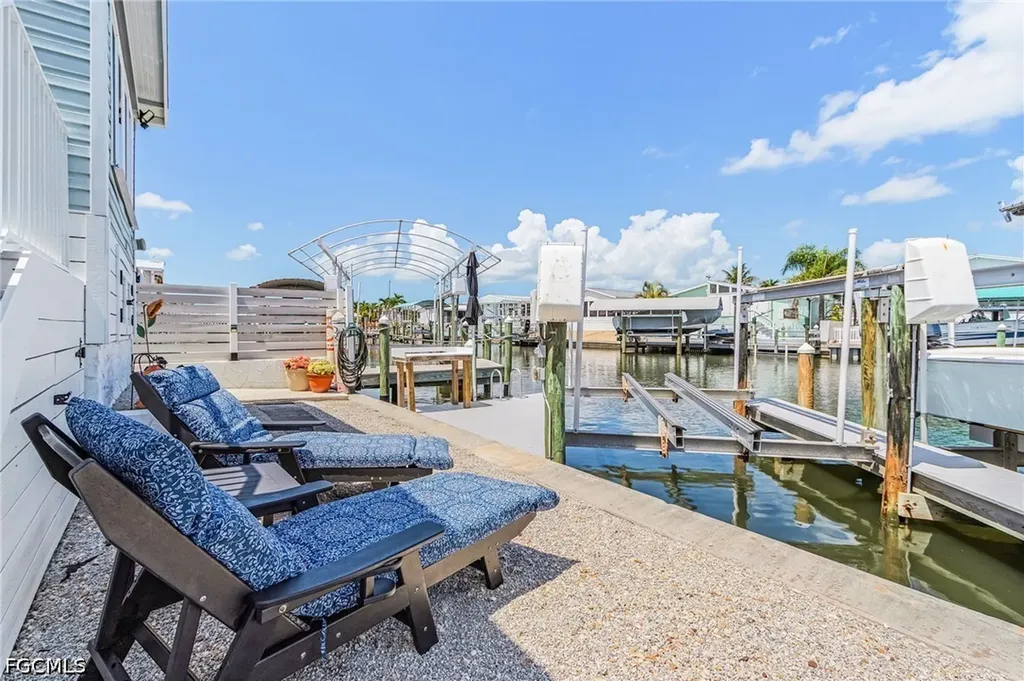 3019 Bowsprit Lane St. James City FL 33956
