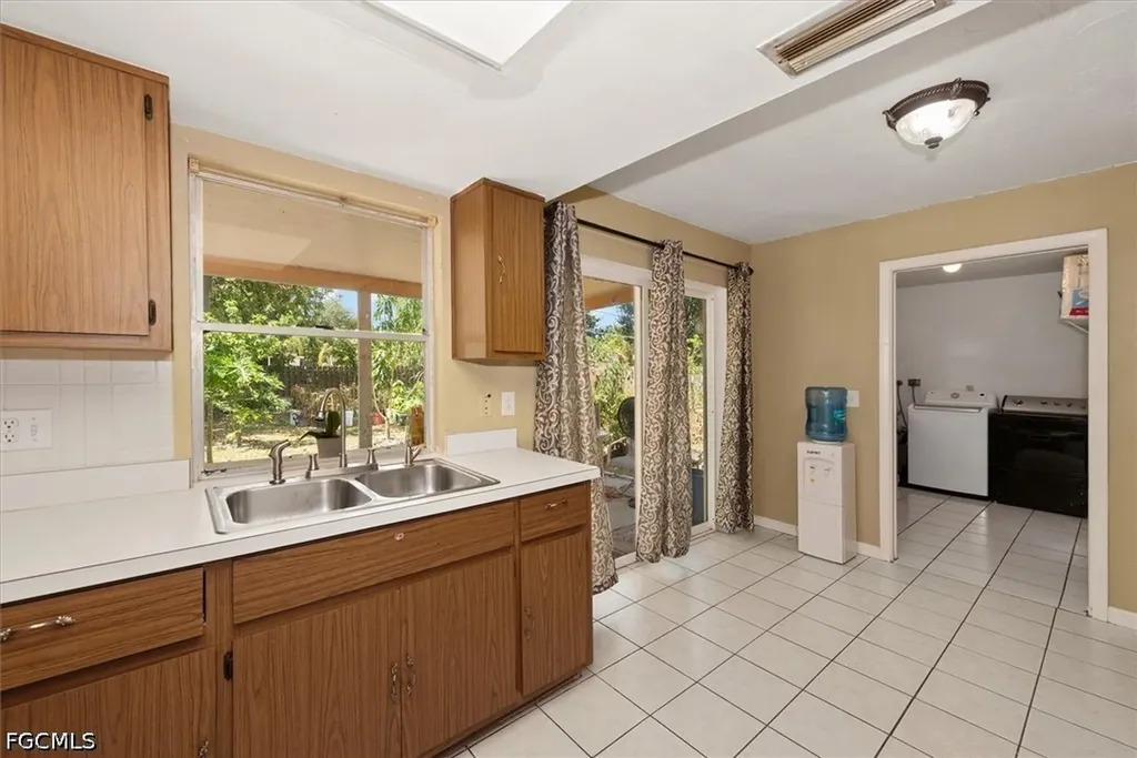 12337 Fourth Street Fort Myers FL 33905