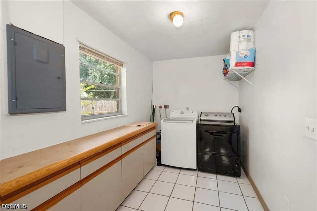12337 Fourth Street Fort Myers FL 33905