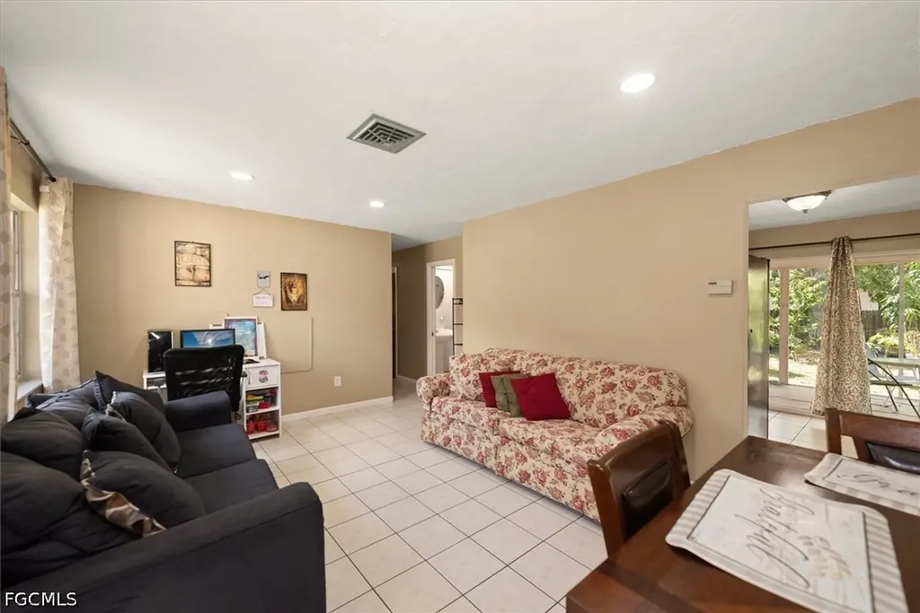 12337 Fourth Street Fort Myers FL 33905