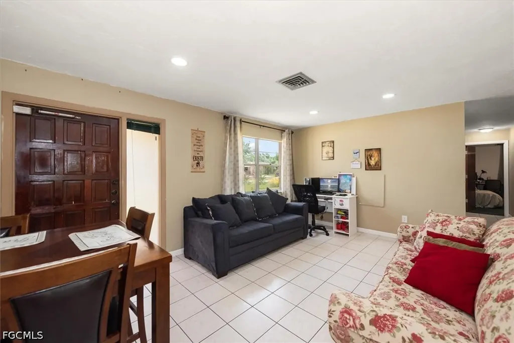 12337 Fourth Street Fort Myers FL 33905