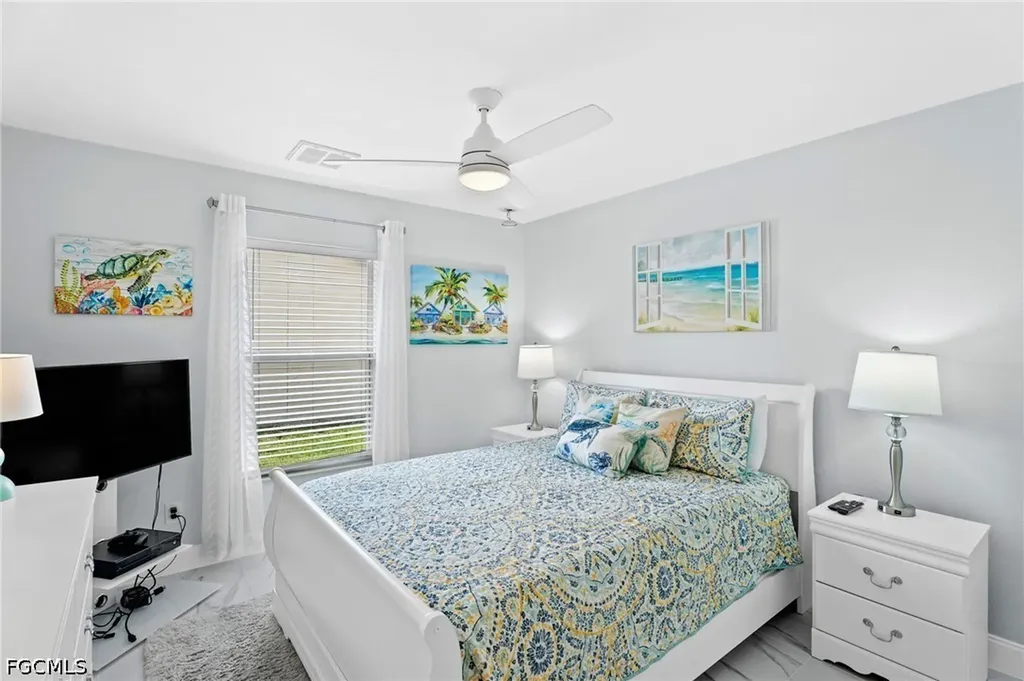 203 SE 14th Court Cape Coral FL 33990