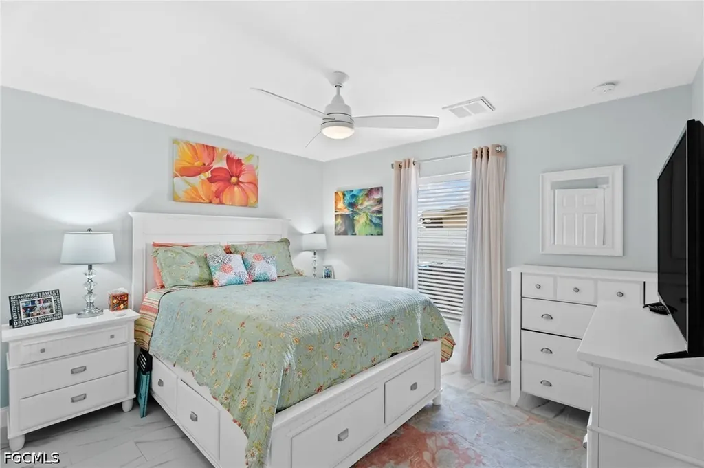 203 SE 14th Court Cape Coral FL 33990