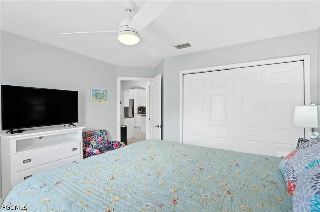 203 SE 14th Court Cape Coral FL 33990