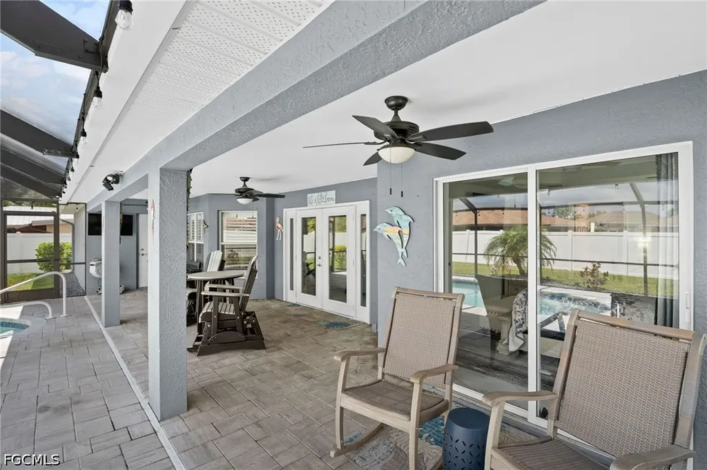 203 SE 14th Court Cape Coral FL 33990