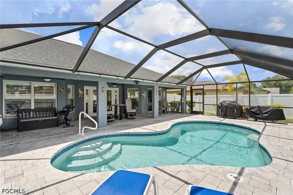 203 SE 14th Court Cape Coral FL 33990