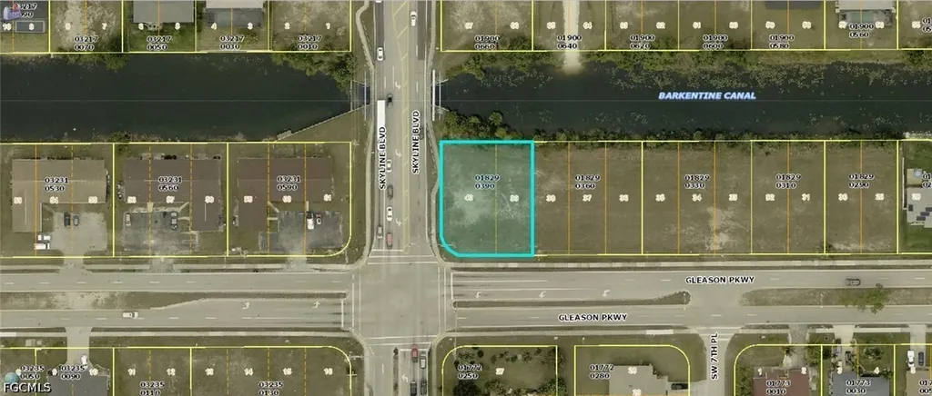 727 Gleason Parkway Cape Coral FL 33914
