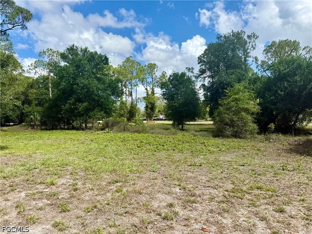 8270 Ebson Drive North Fort Myers FL 33917