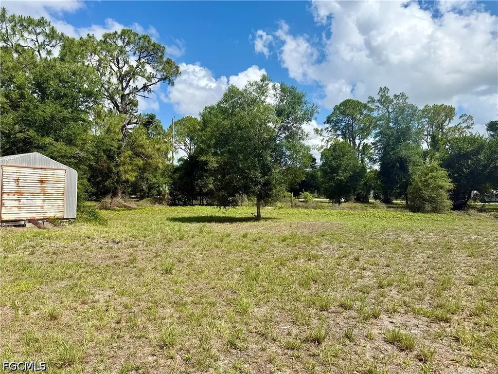 8270 Ebson Drive North Fort Myers FL 33917